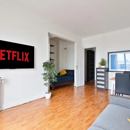 Elegant Quartier Les Marais Free Netflix